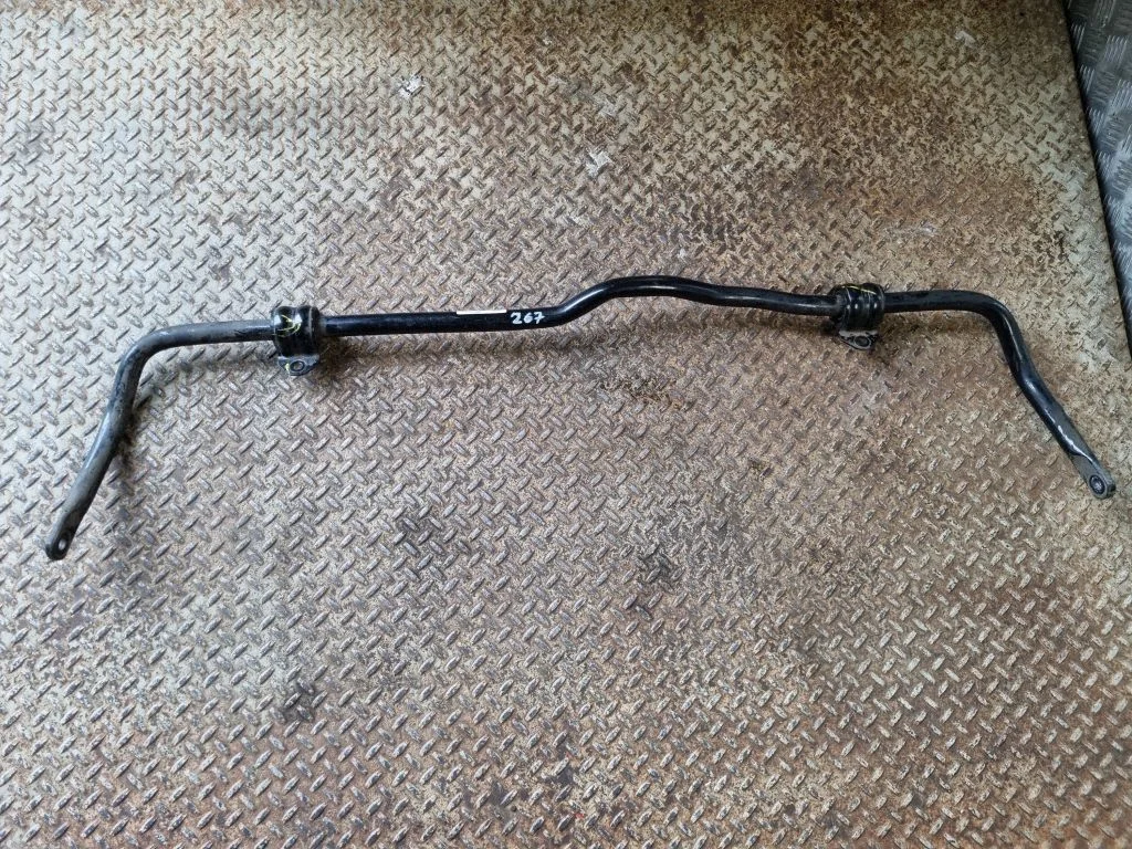 Front anti-roll bar/sway bar 54810D7000