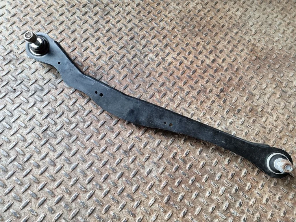 Rear control arm 6870773