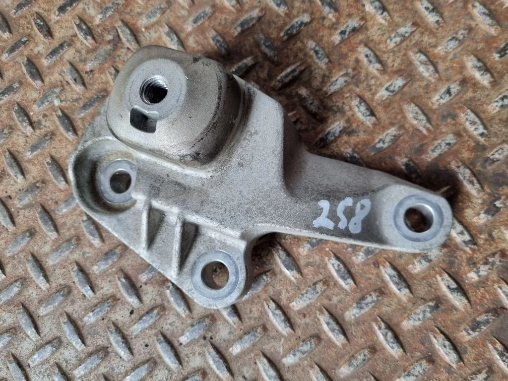 Wspornik skrzyni biegów F1F17M125FA