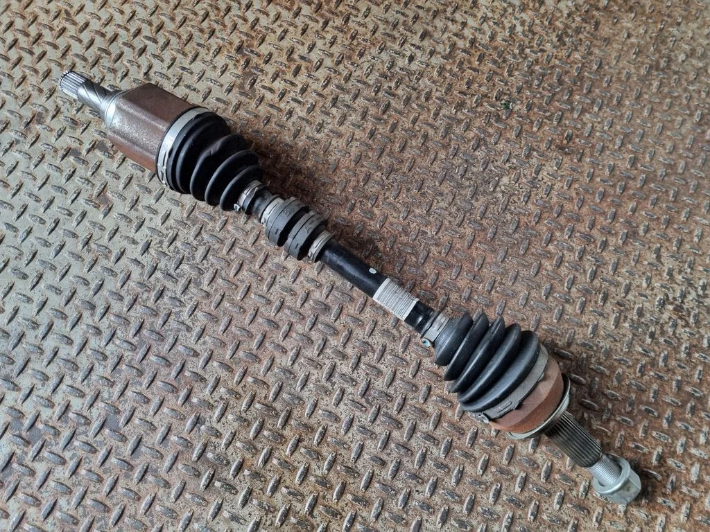 Front driveshaft 391014EA0B