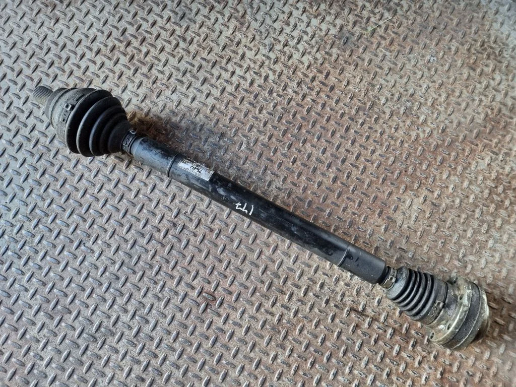 Front driveshaft – Volkswagen Passat B6 (2005-2010)