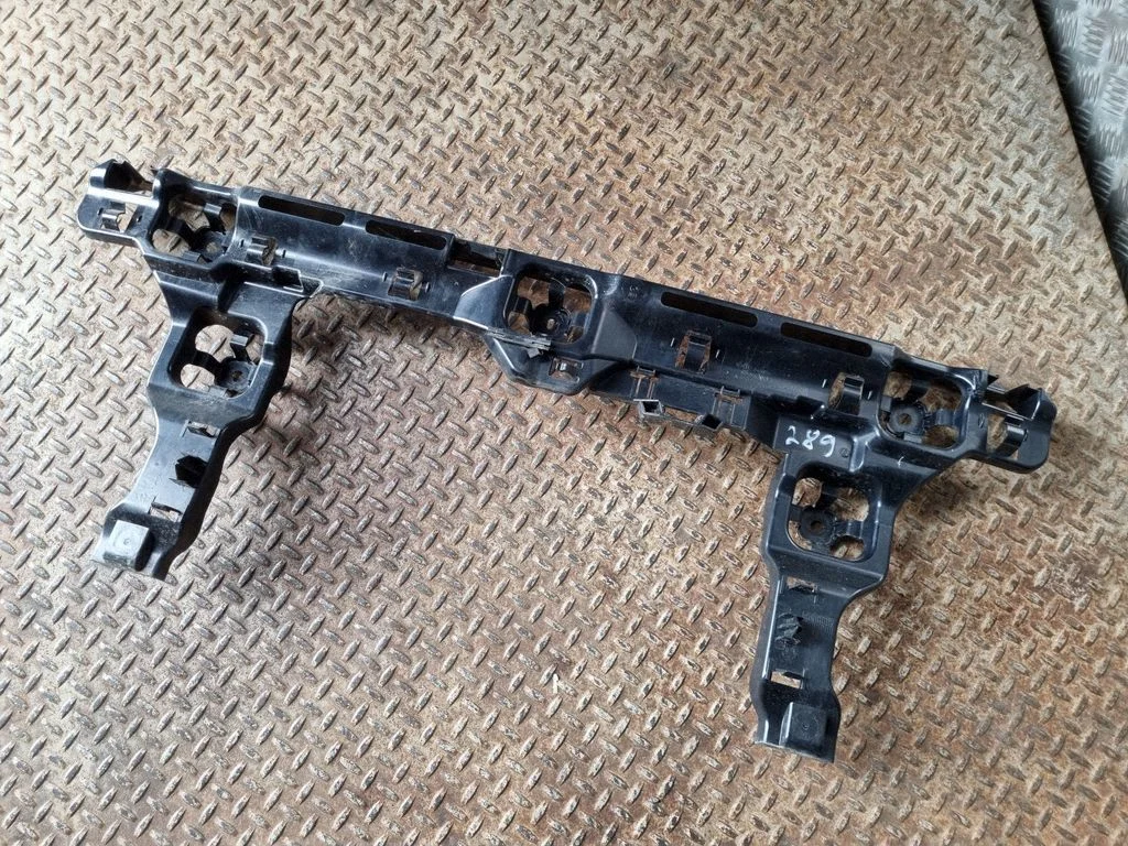 Rear bumper mounting bracket 8496655