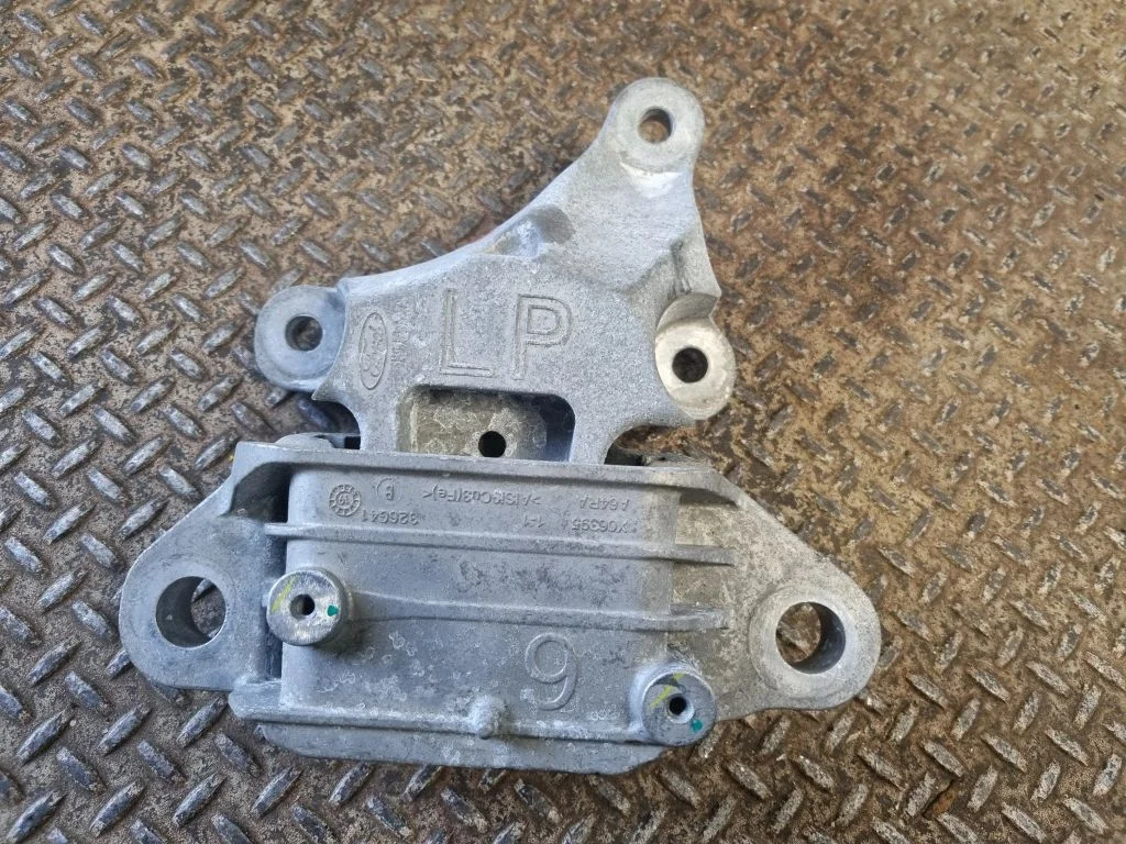 Ātrumkārbas spilvens LX617M121PA