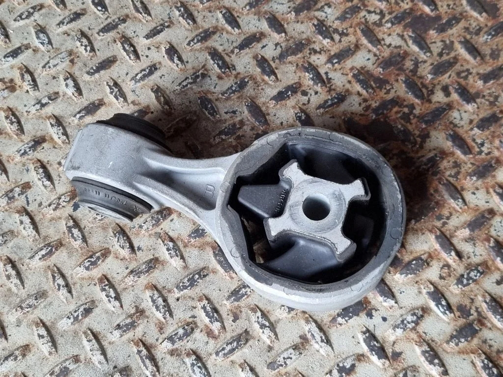 Gearbox mount