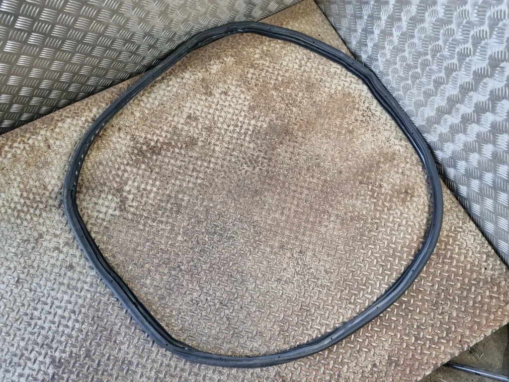 Front door rubber seal 6V0867366F