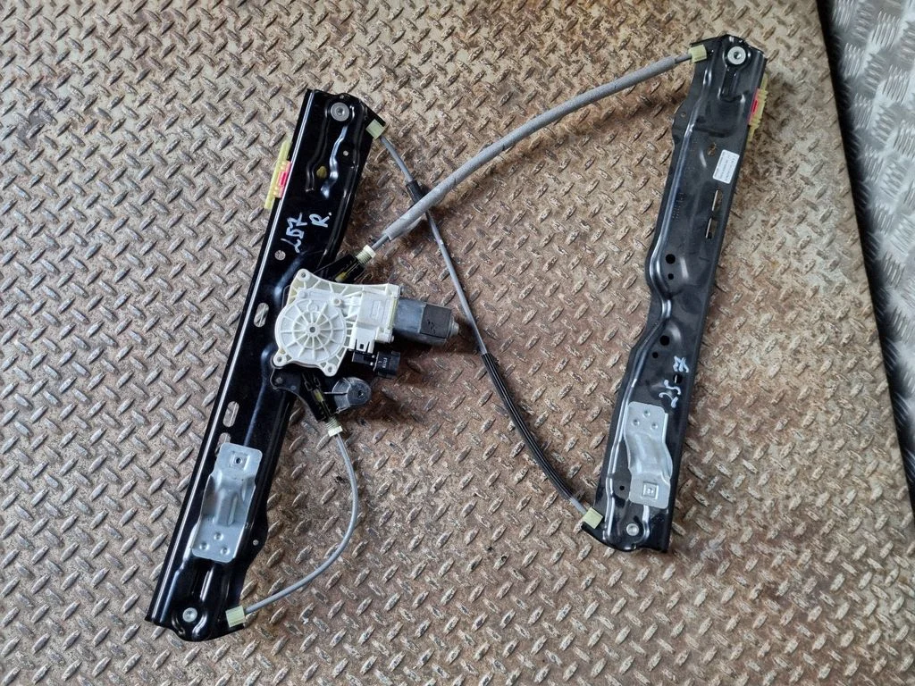 Front door window regulator with motor GX7323200AD