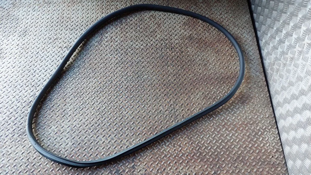 Rear door rubber seal (on body) A1776920300