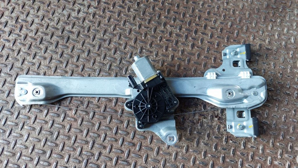 El. Lango pakėlimo mechanizmo komplektas
