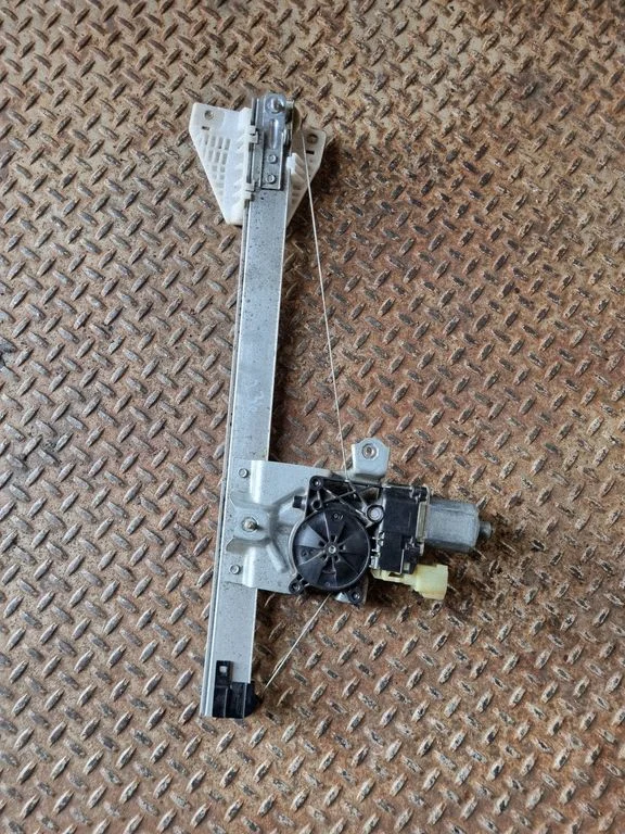 El. Lango pakėlimo mechanizmo komplektas
