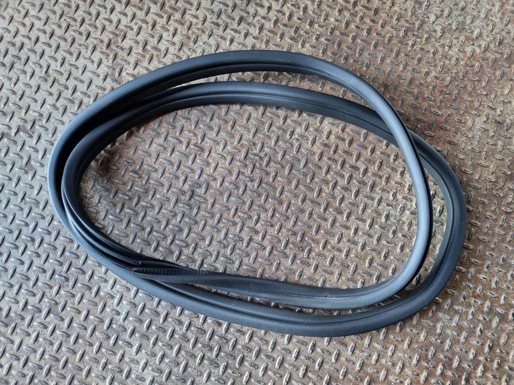 Tagaukse tihend (kere pool) – BMW 1-seeria F40 (2019-2023)