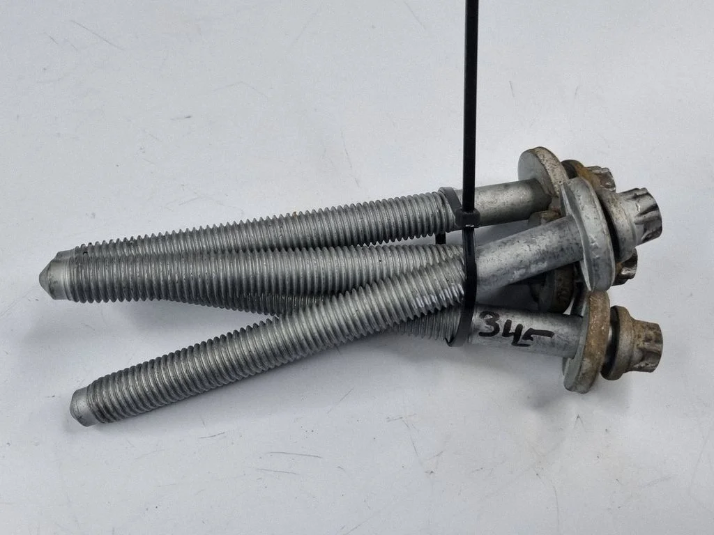 Nuts/bolts