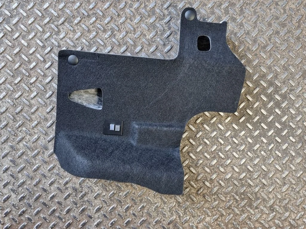 Dashboard lower bottom trim panel 68335586AC