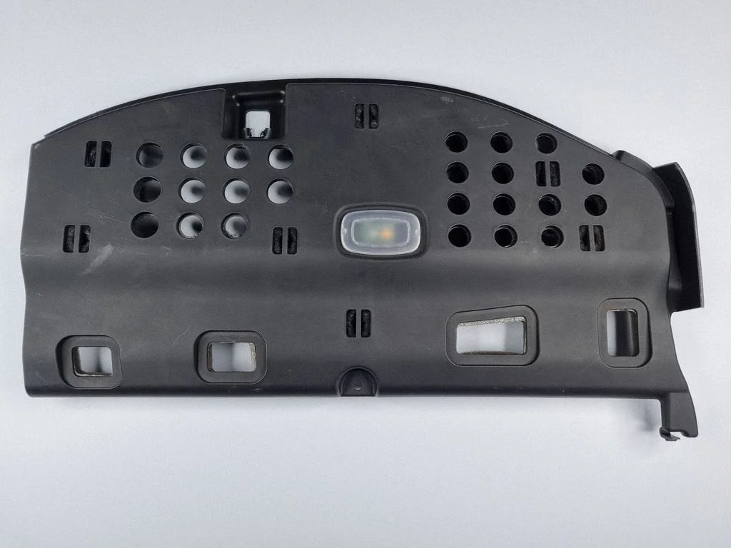 Dashboard lower bottom trim panel – Mercedes-Benz GLS-Class X167 (2019-)