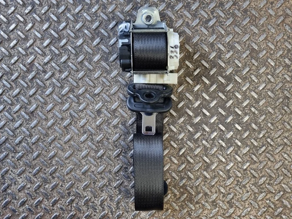 Pas bezpieczeństwa tylny P7AX80TX7AB – Ram 1500 DT (2018-)
