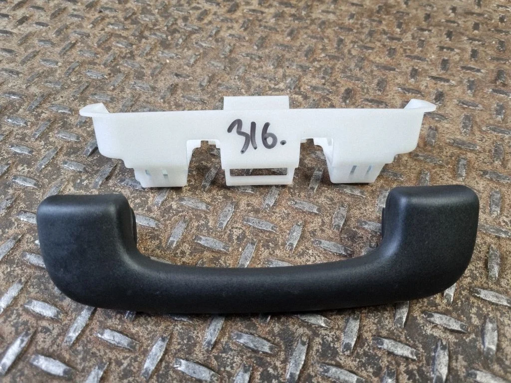 Front interior roof grab handle