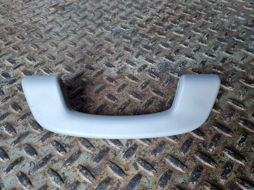 Front interior roof grab handle