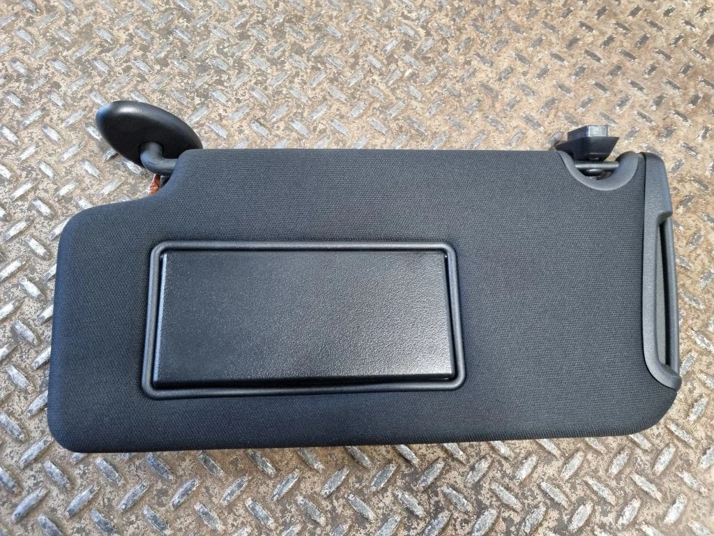 Sun visor 05108114AA