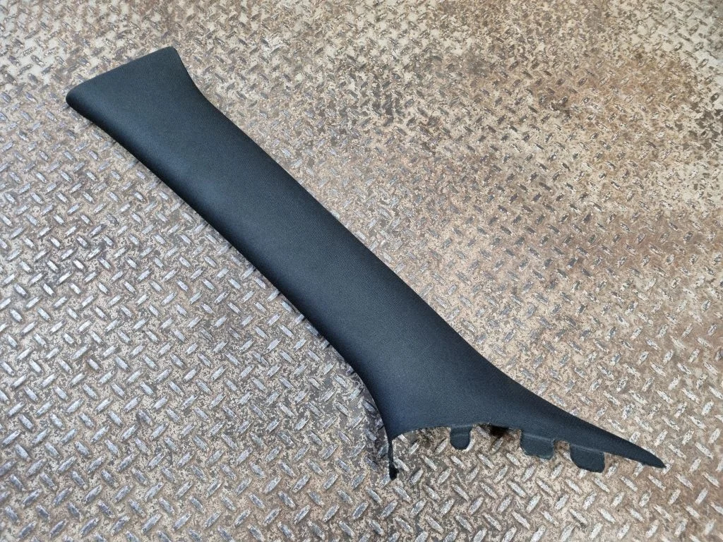 (A) pillar trim 5SH69TRMAA