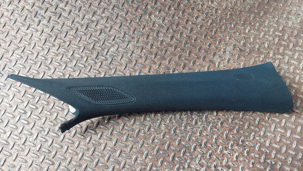 (A) pillar trim A1776900100