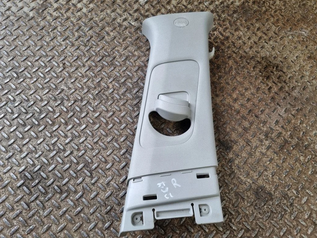 (B) pillar trim (top) 85831F1000
