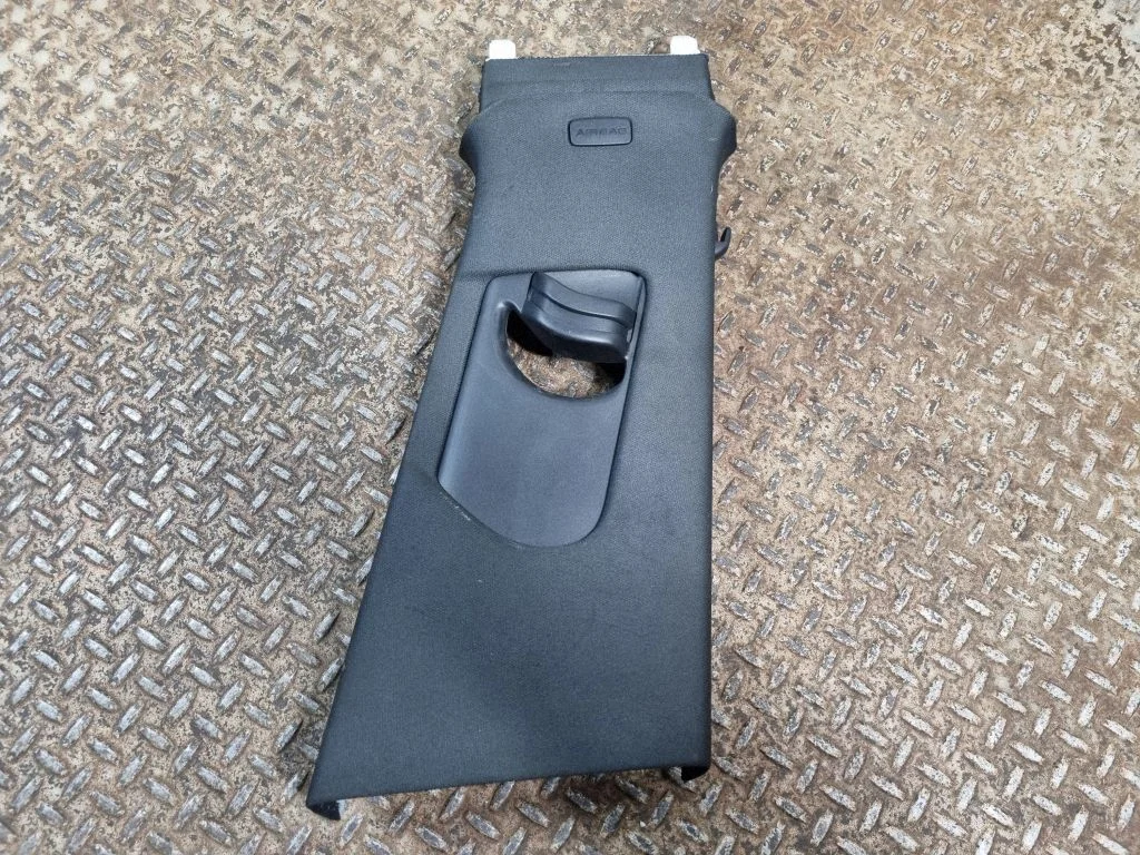 (B) pillar trim (top) 80A867294A