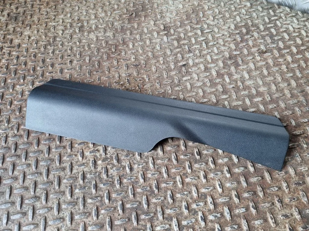 Front sill trim cover – BMW 3 Series G20 G21 (2019-)