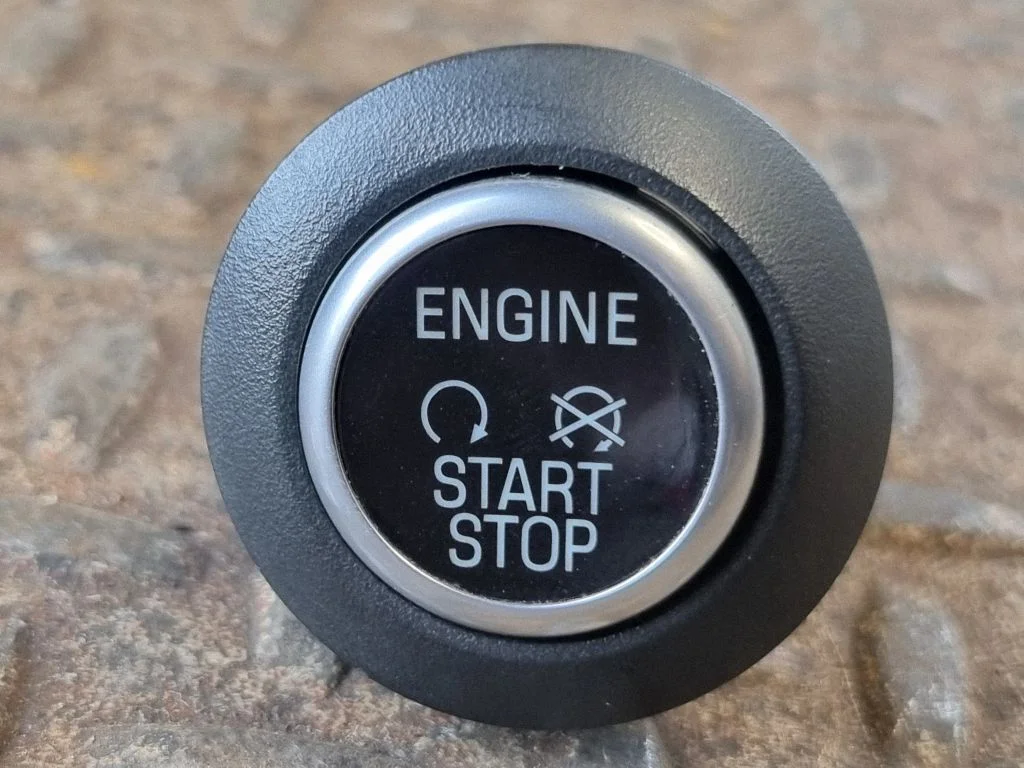Automobilio užvedimo jungtukas