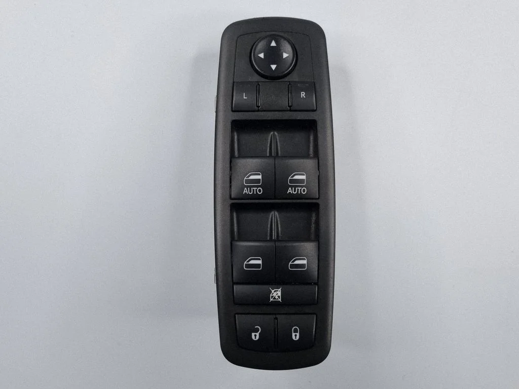 Electric window control switch 68455275AA