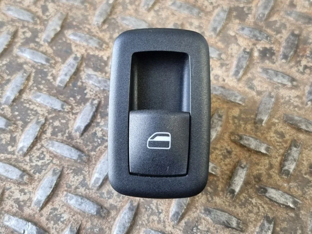Electric window control switch 68214156AB