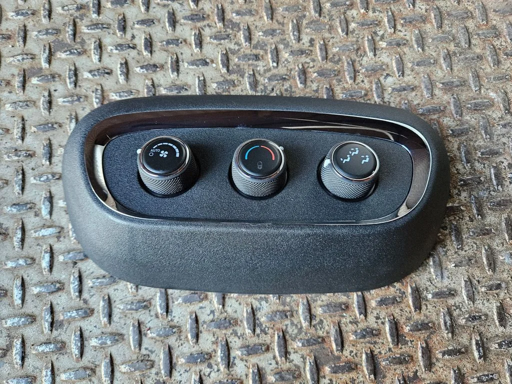 Climate control unit 68368988AC