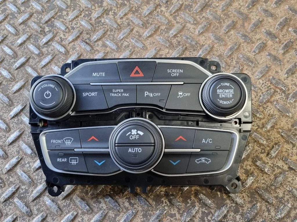 Climate control unit 68293624AC