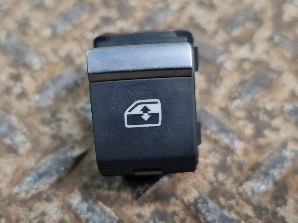 Electric window control switch 4M0959855