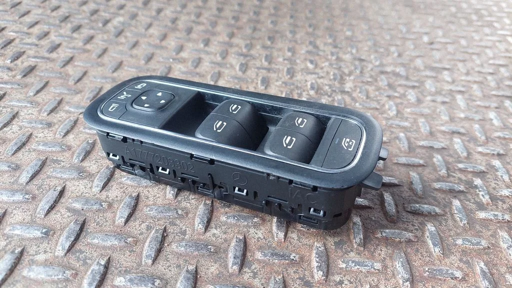Electric window control switch – Mercedes-Benz A-Class W177 AMG (2018-)