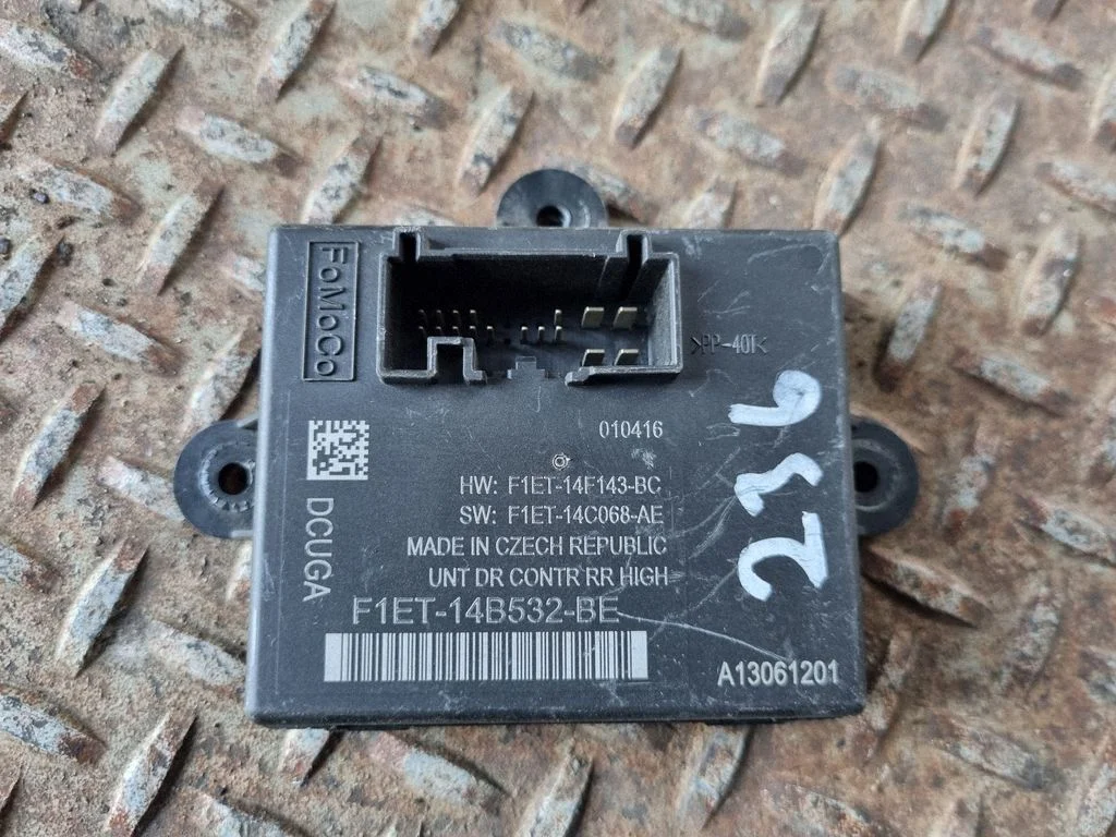 Durų elektronikos valdymo blokas