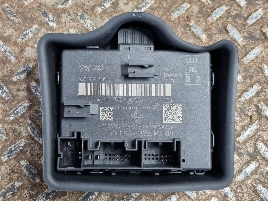 Durų elektronikos valdymo blokas