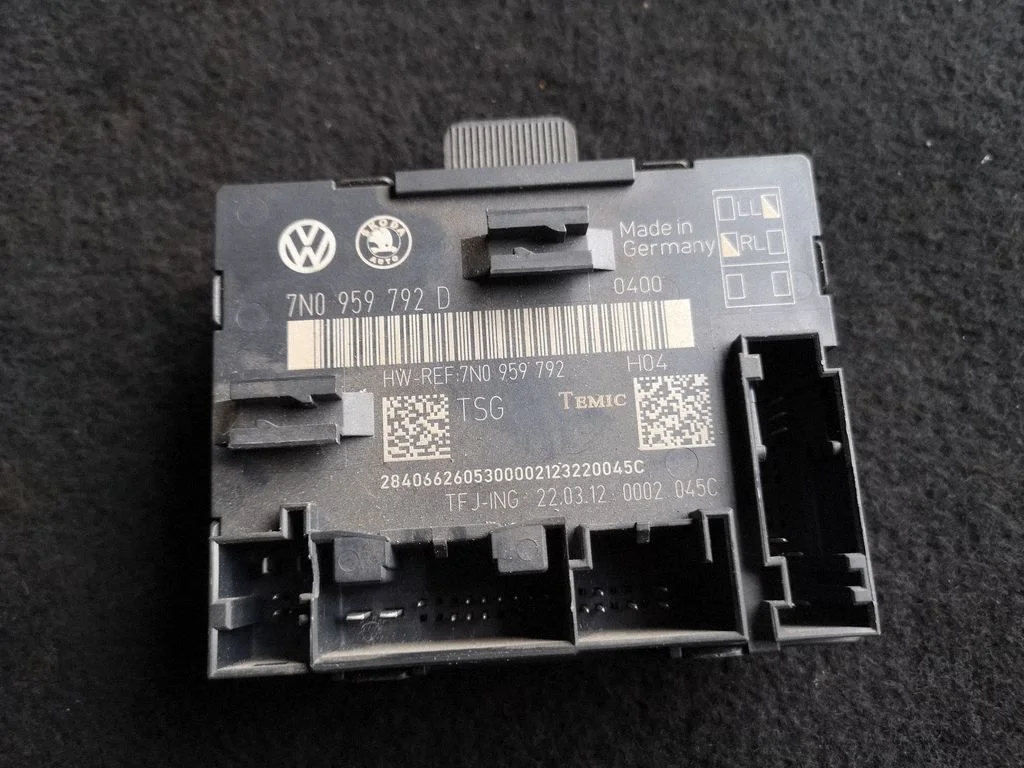 Durų elektronikos valdymo blokas