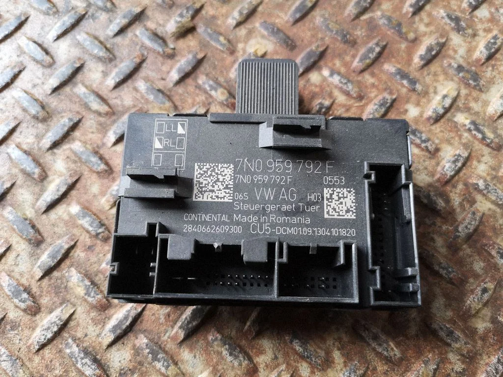 Durų elektronikos valdymo blokas