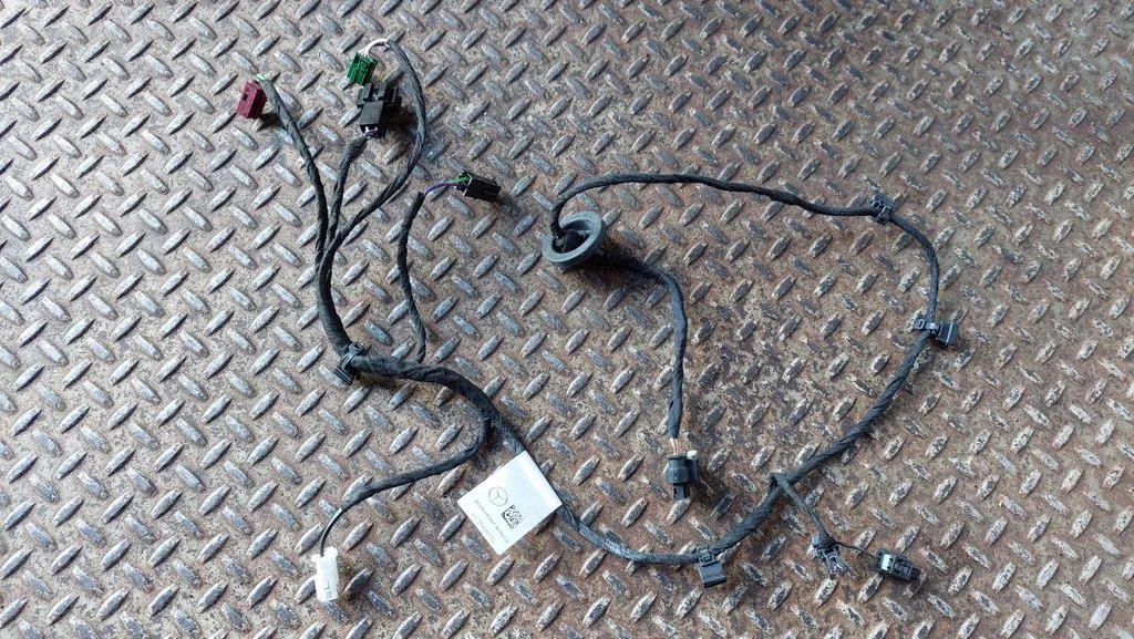 Esiukse juhtmestik A1775409710