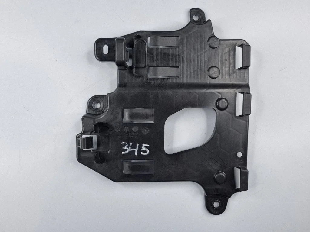 Muu salongiosa – Mercedes-Benz EQS V297 (2021-)