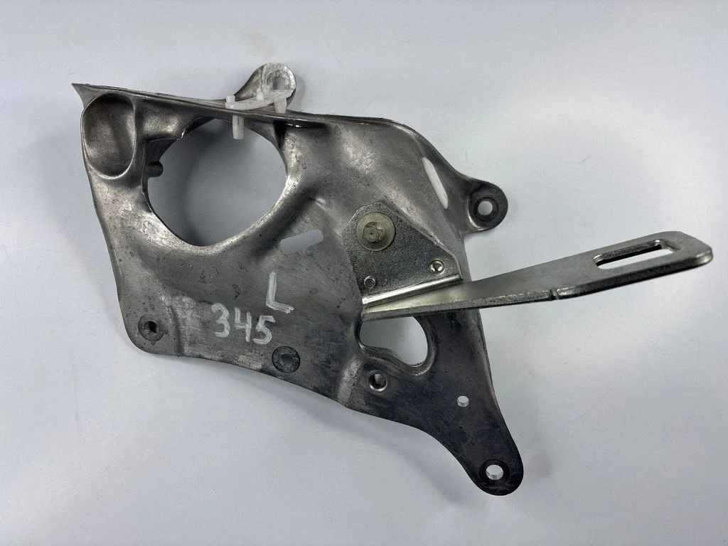Muu salongiosa – Mercedes-Benz EQS V297 (2021-)