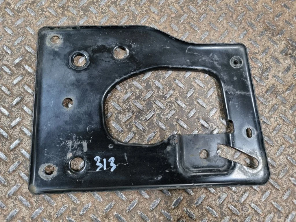 Muu mootoriruumi osa 15295257