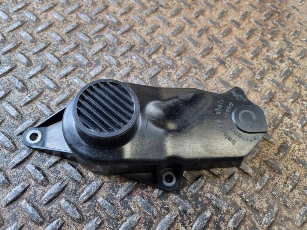 Kita variklio skyriaus detalė