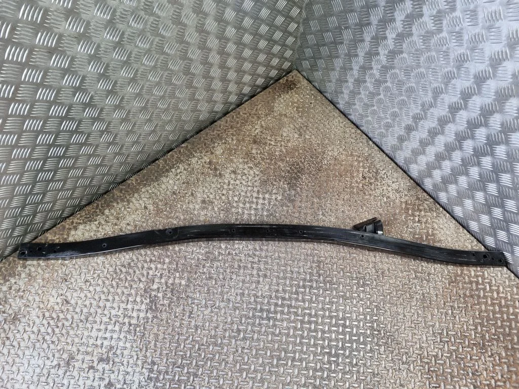 Other engine bay part 68058788A