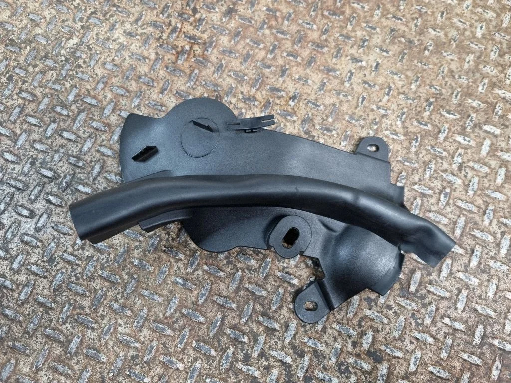 Cita motora nodalījuma detaļa 7349602