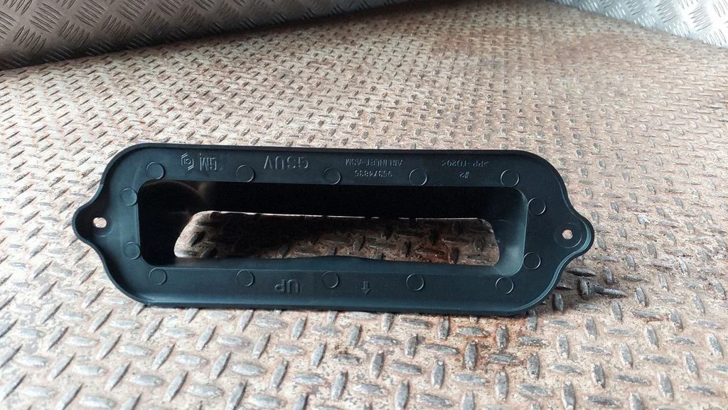 Kita variklio skyriaus detalė