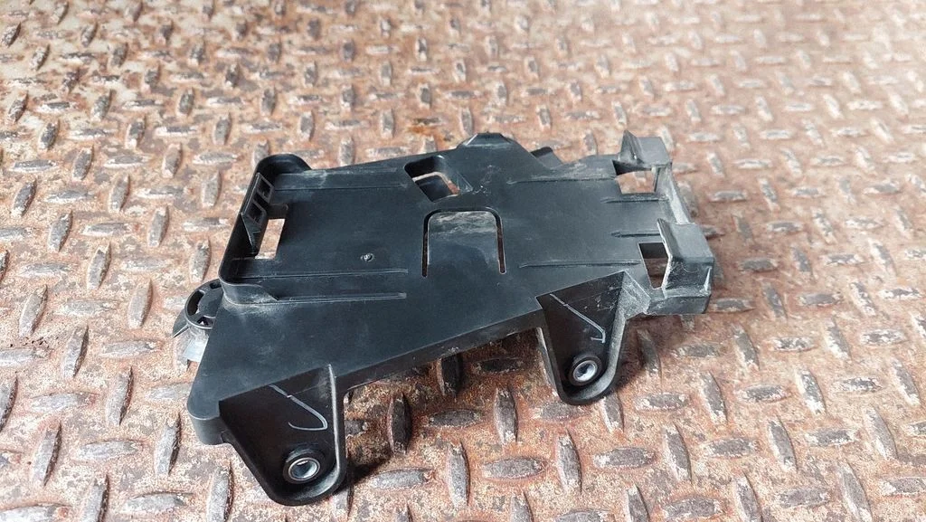 Kita variklio skyriaus detalė