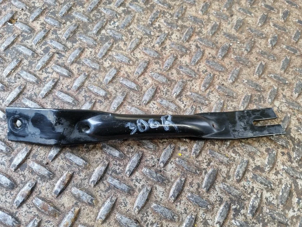 Kita variklio skyriaus detalė