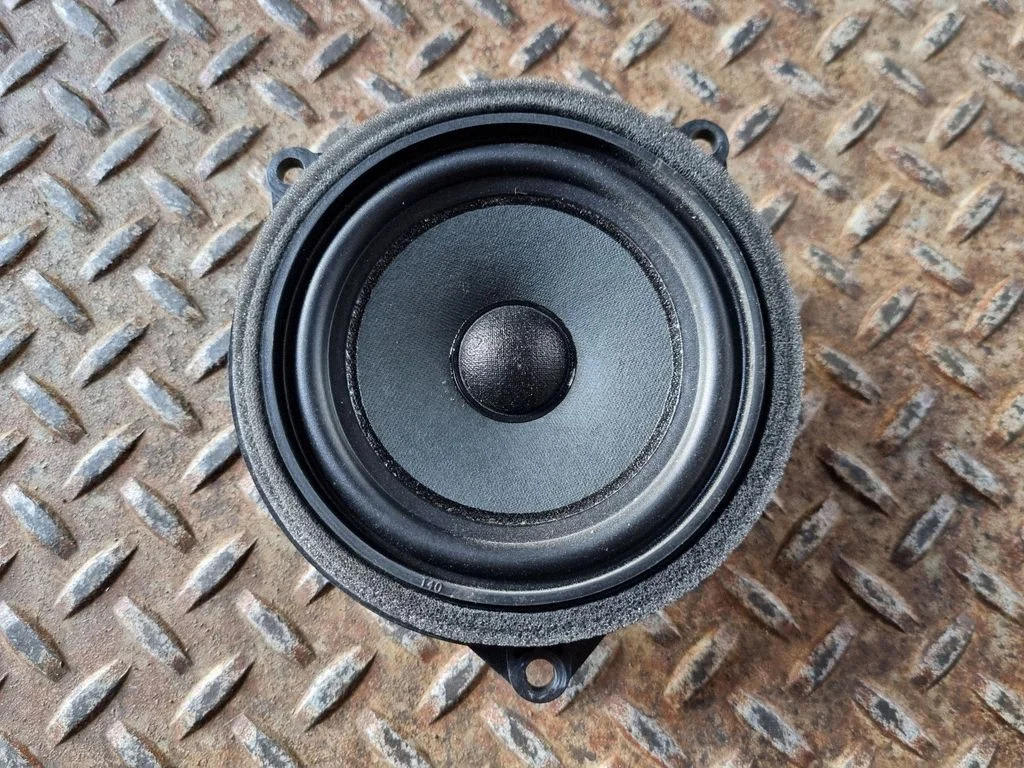 Front door speaker – BMW 1 Series F40 (2019-2023)