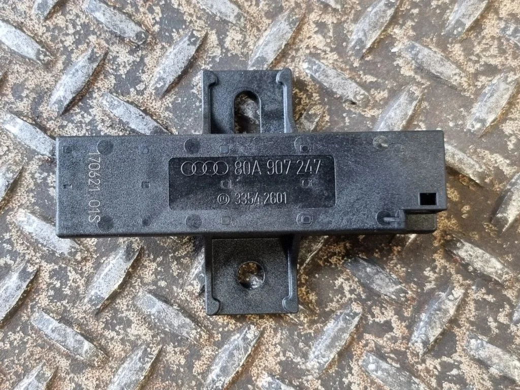 Antenni võimendi 80A907247