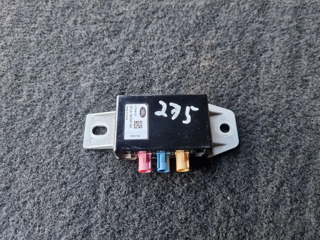Wzmacniacz antenowy DPLA19C097BA